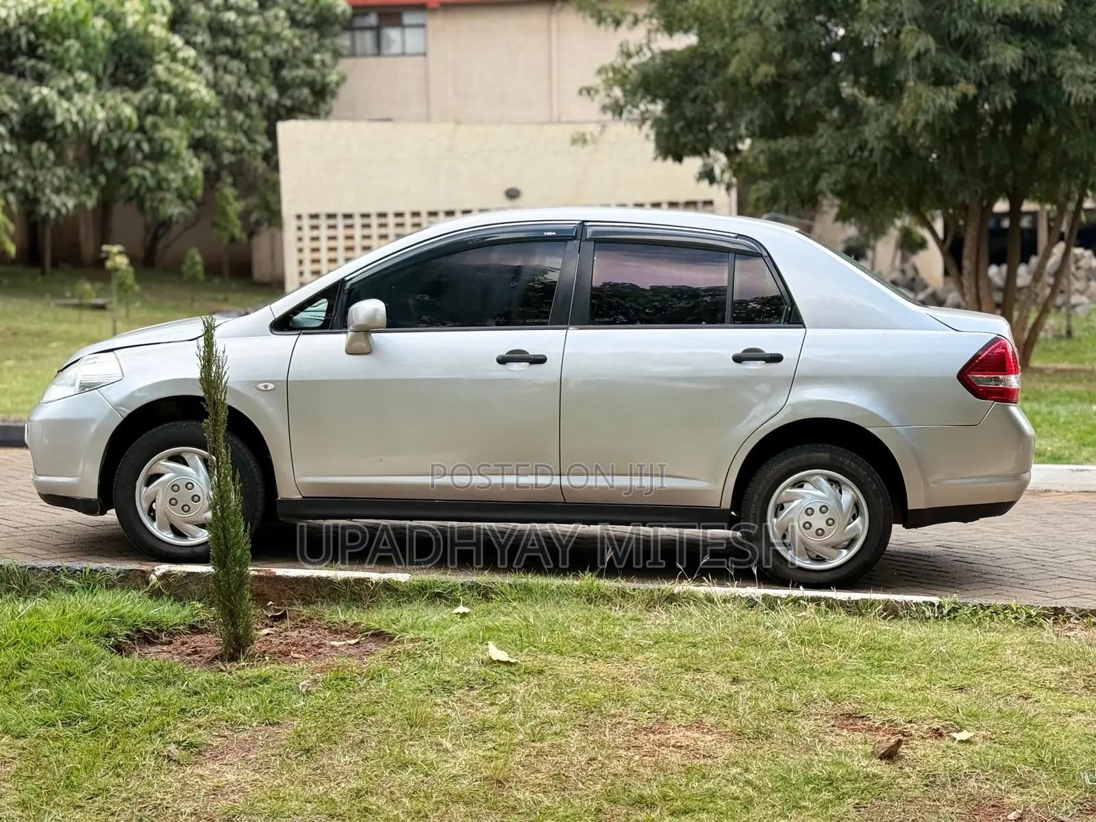 Nissan Tiida 2008 Gray