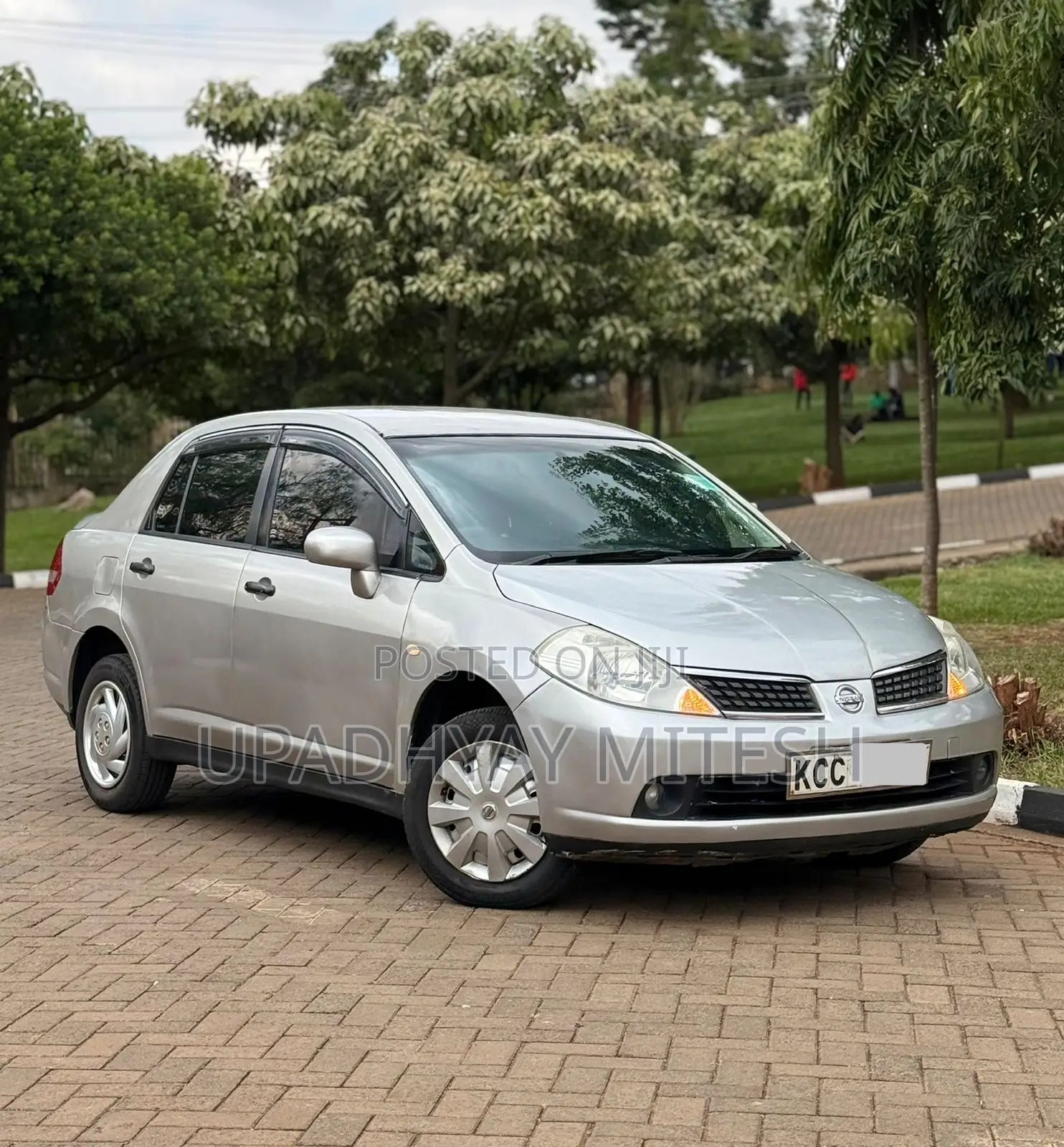 Nissan Tiida 2008 Gray