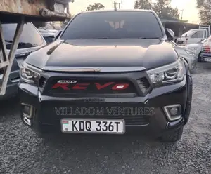 Toyota Hilux 2016 Black