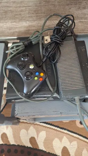 Black Xbox 360 Fat