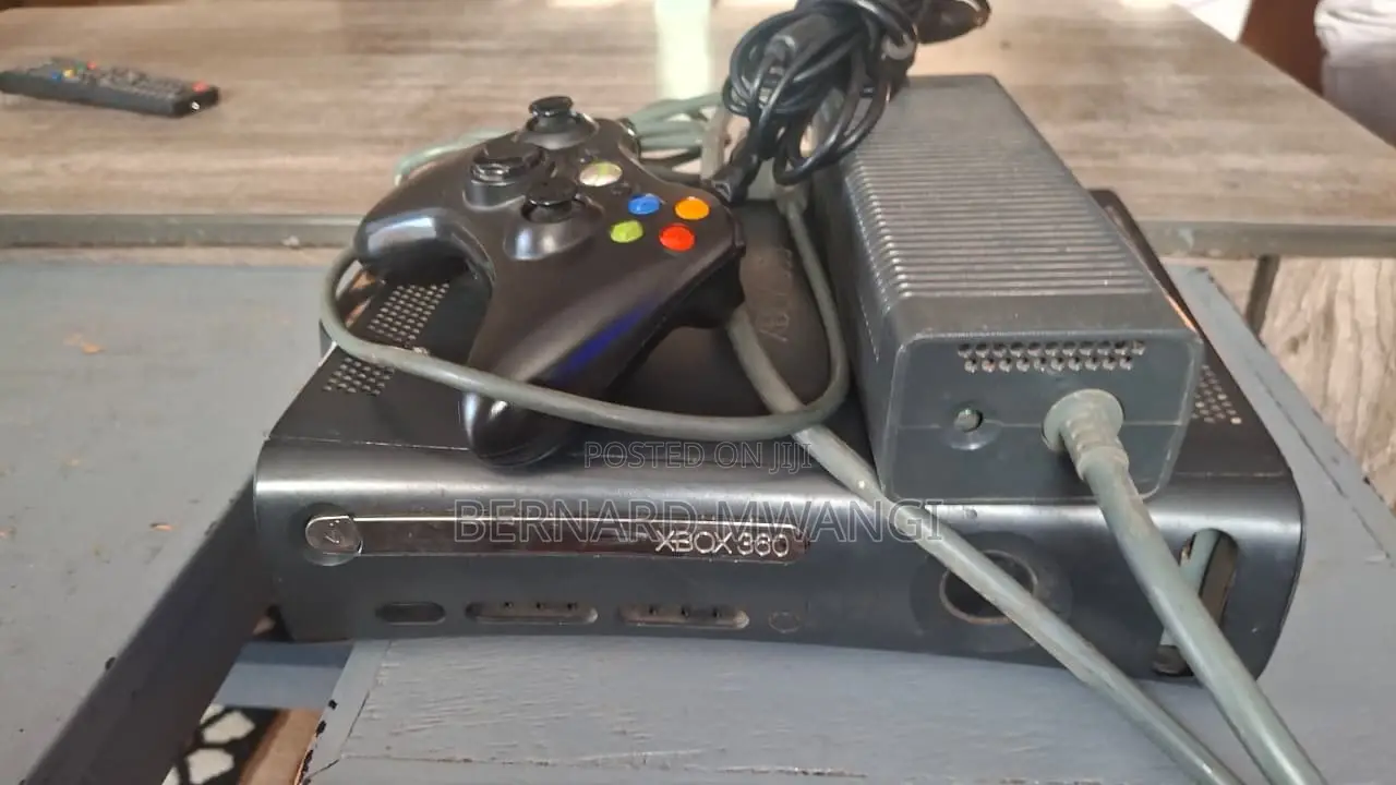 Black Xbox 360 Fat