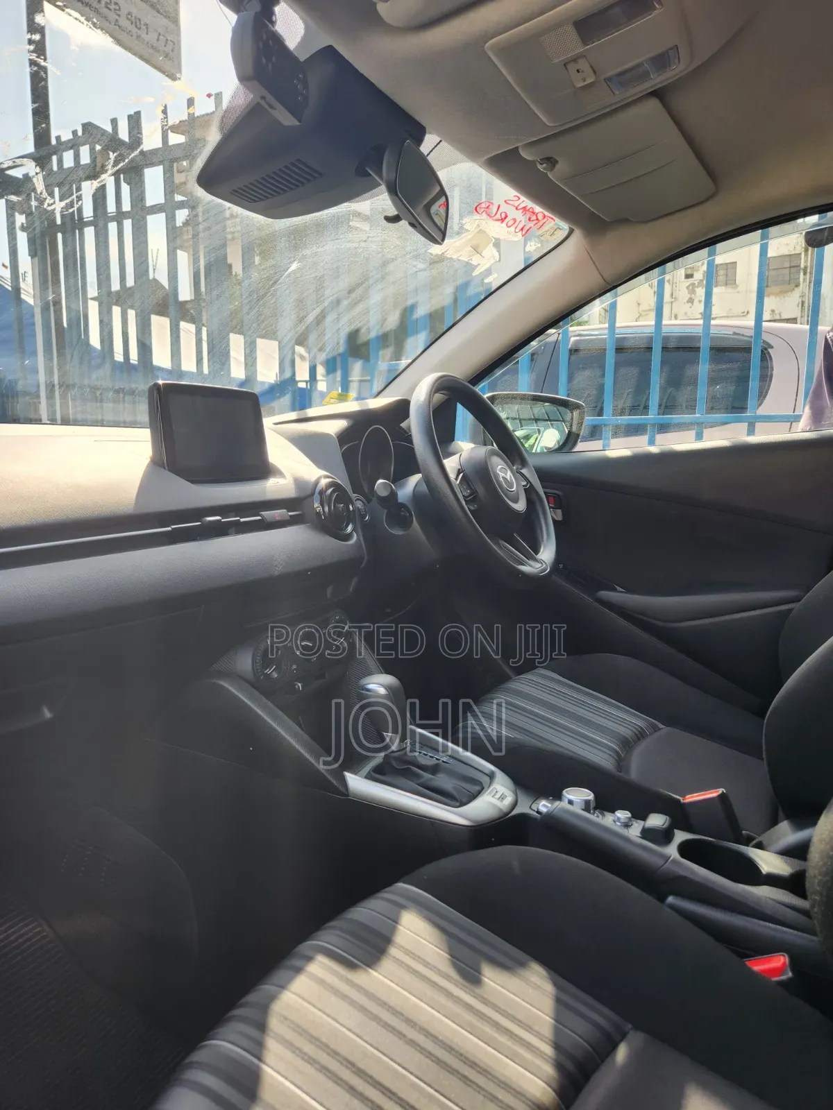 Mazda 2 2019 Silver