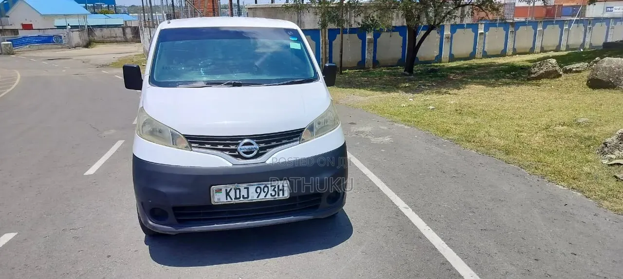 Nissan NV200 2012 White