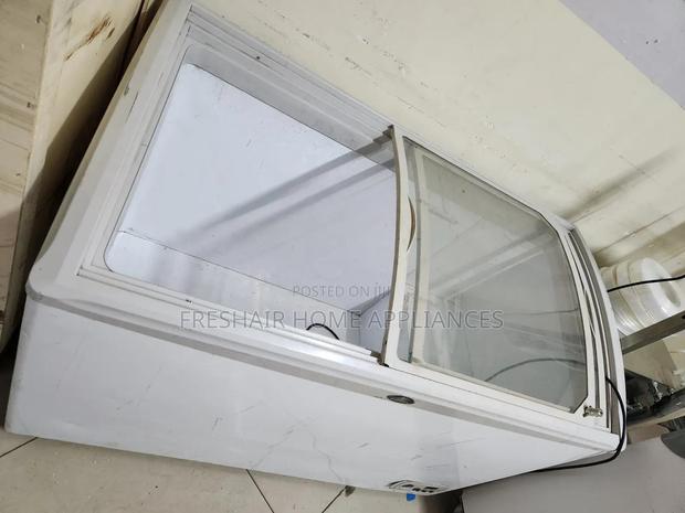 Sanden Display Freezer - thumbnail 2