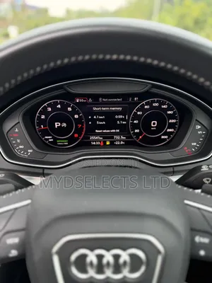 Audi Q5 45 Premium AWD quattro 2020 White