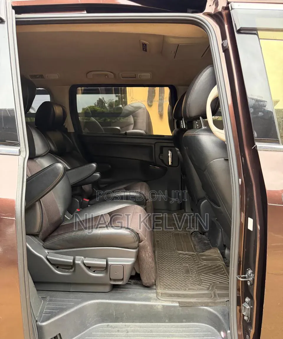 Nissan Elgrand 2017 Burgundy