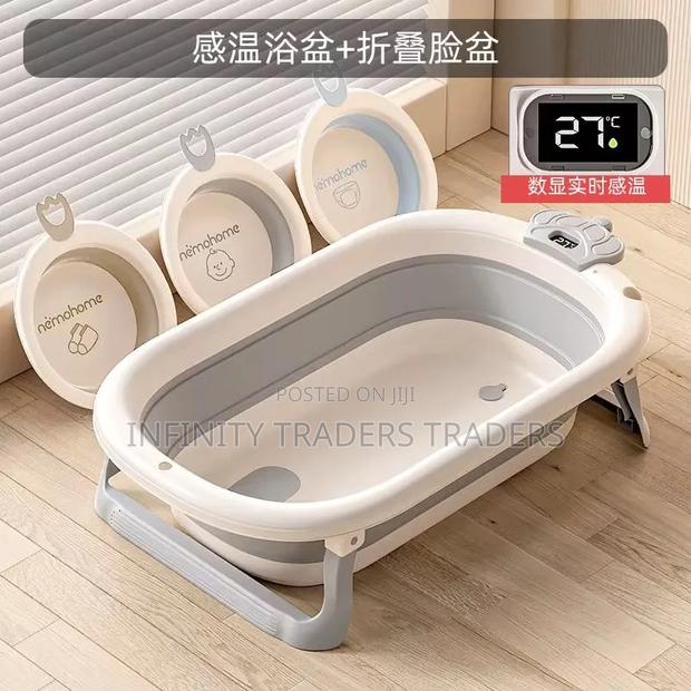 7 in 1 Foldable Baby Bathtub Set With Inbuilt Thermomete