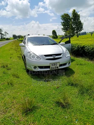 Toyota Caldina 2004 Silver