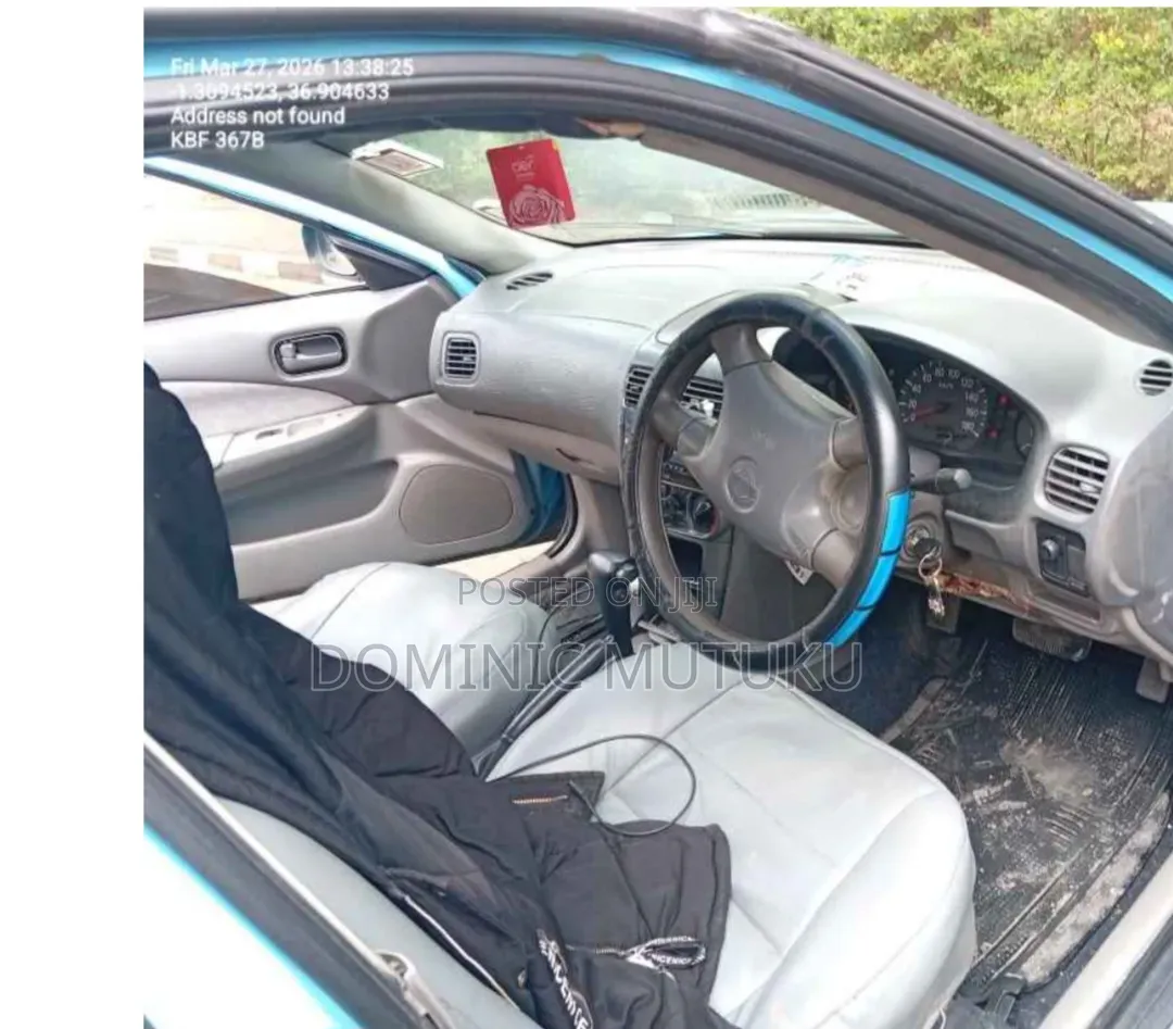 Nissan Sunny 2001 Blue
