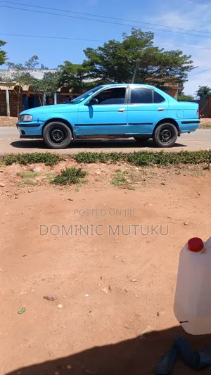 Nissan Sunny 2001 Blue