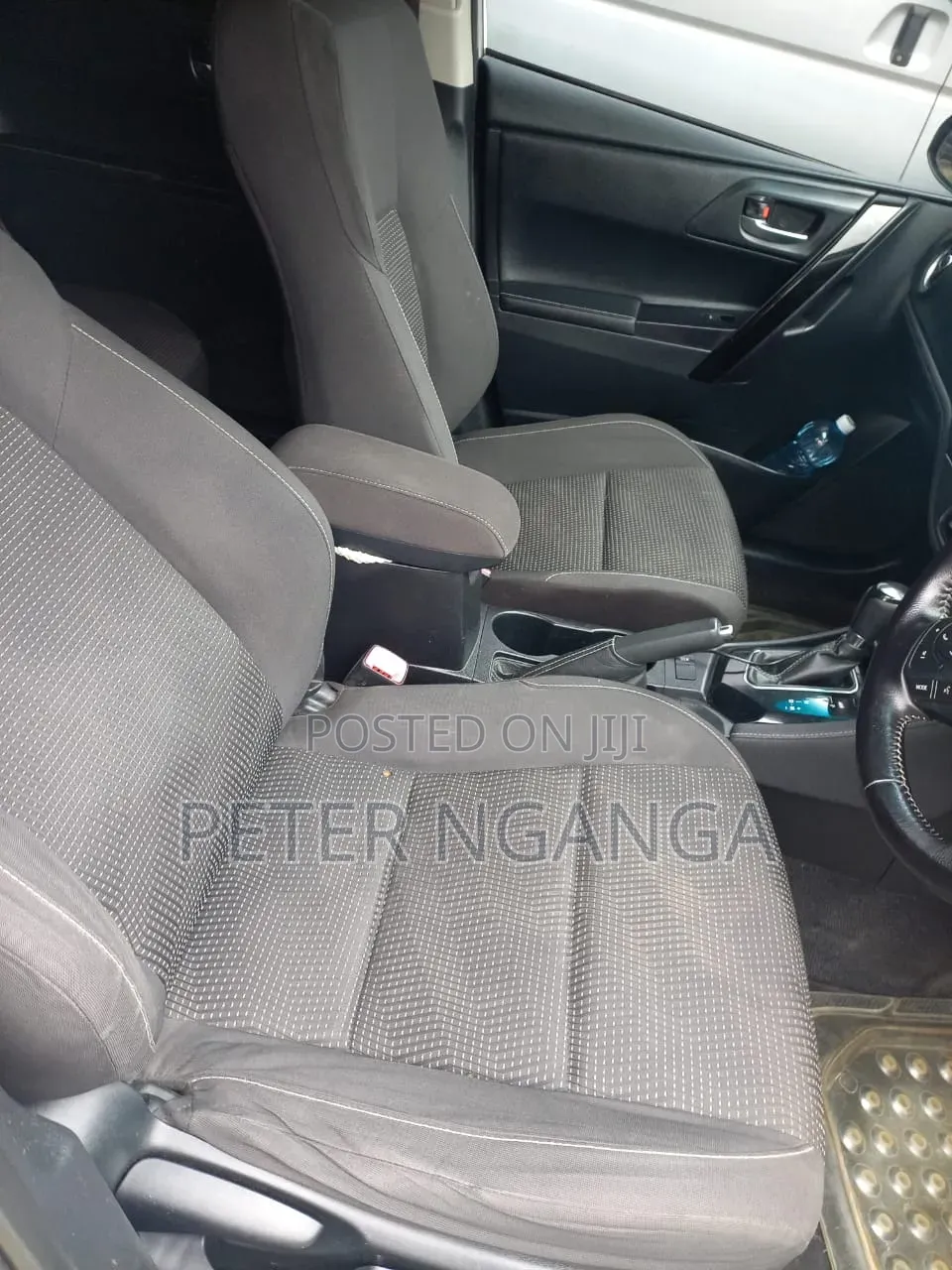 Toyota Auris 2015 Silver