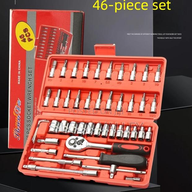 46-Piece Socket Wrench Tool Set and 1/4 Ratchet Wrench - thumbnail 4