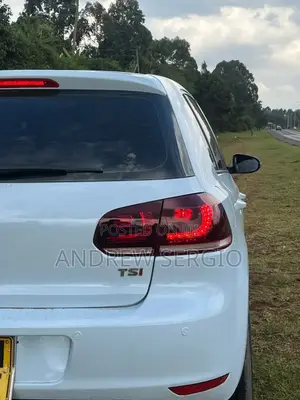 Volkswagen Golf 2012 White