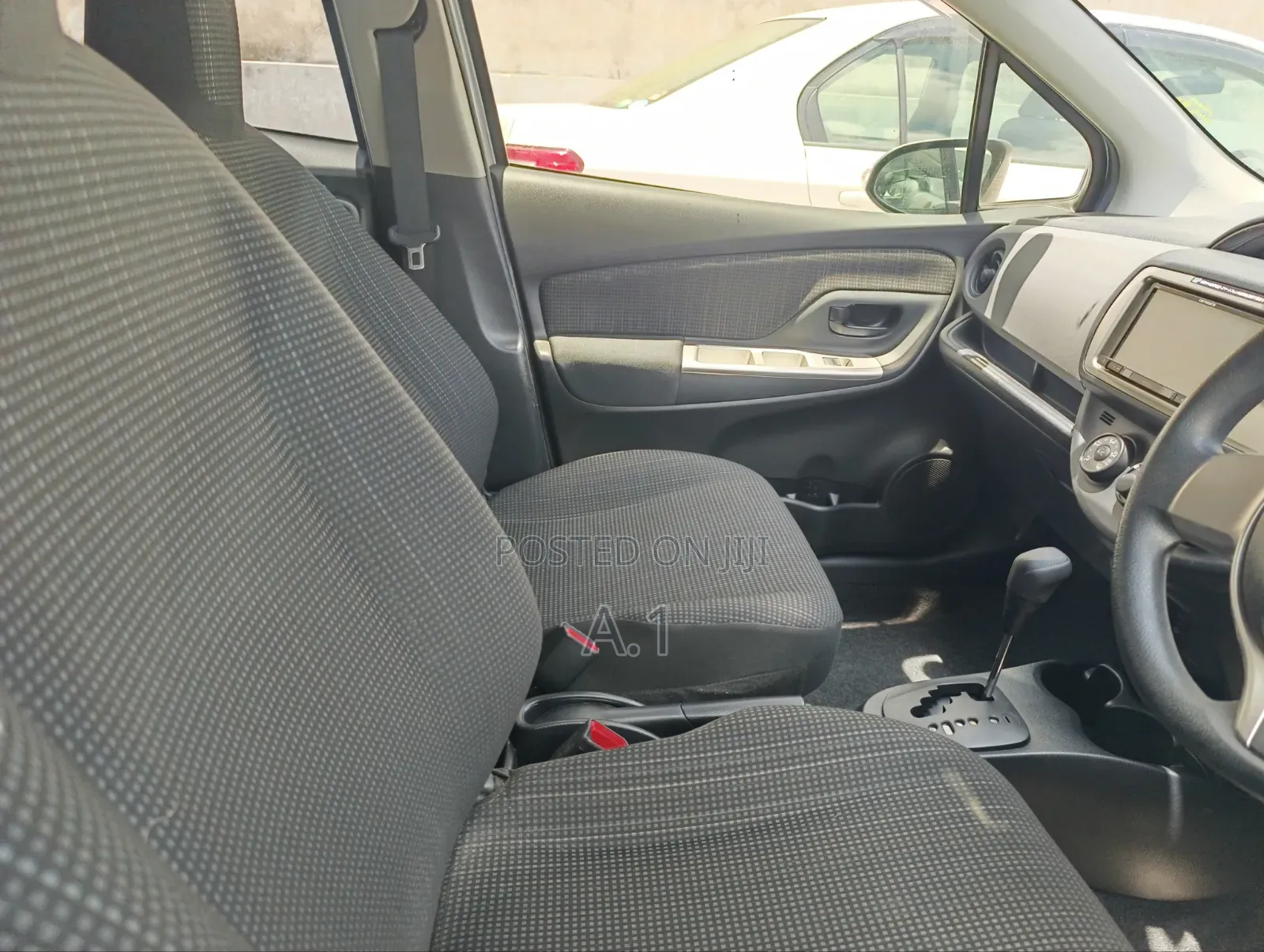 Toyota Vitz 2019 Silver