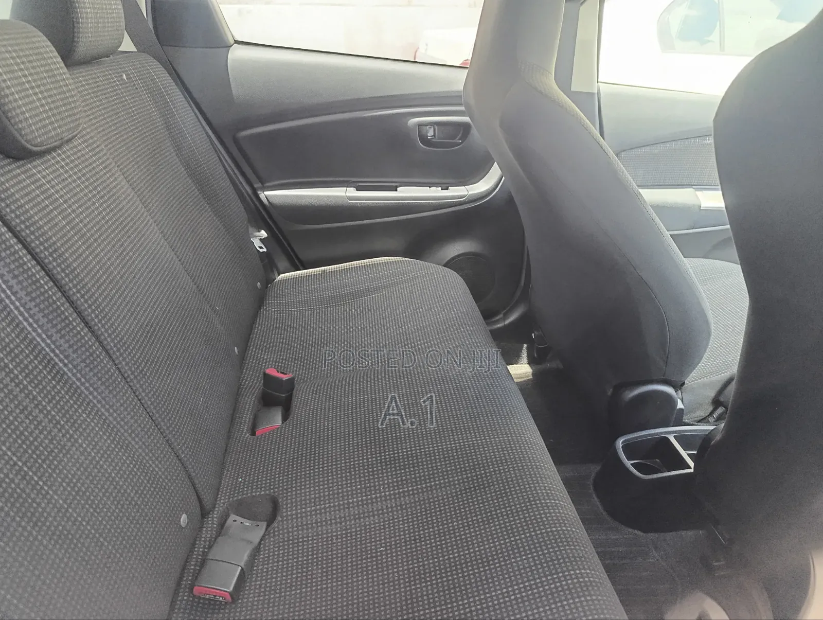 Toyota Vitz 2019 Silver