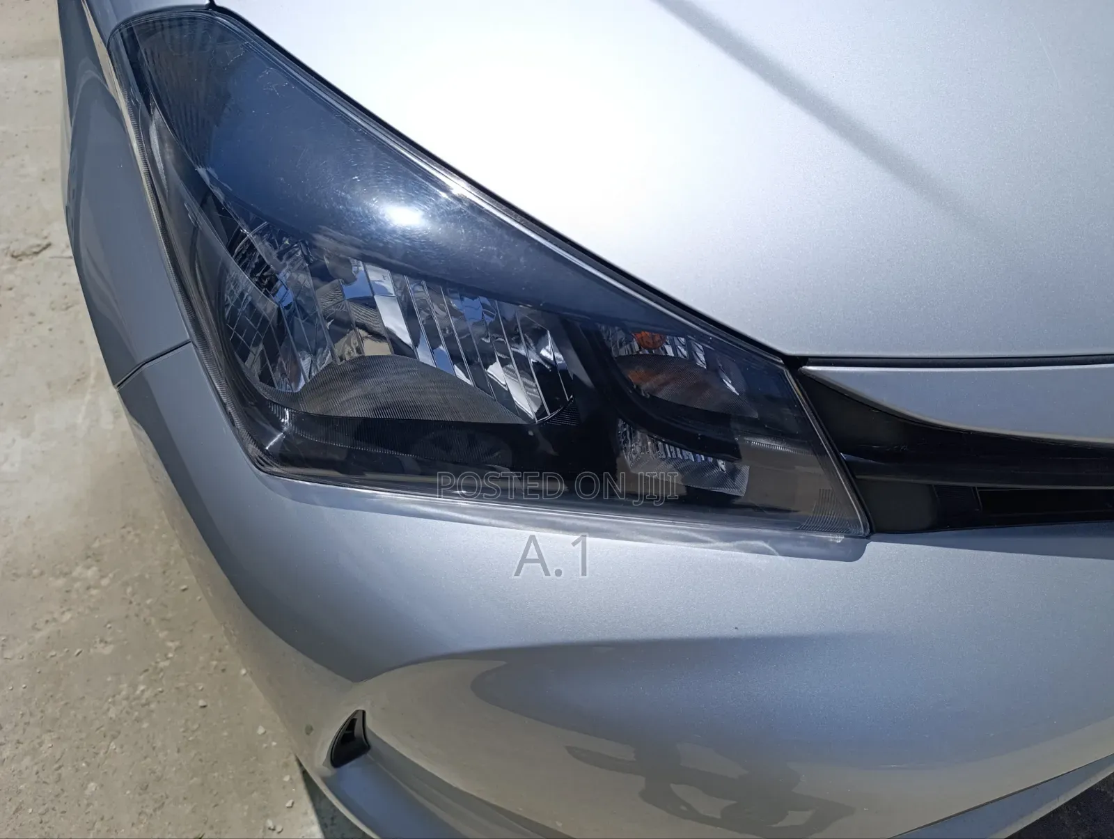 Toyota Vitz 2019 Silver
