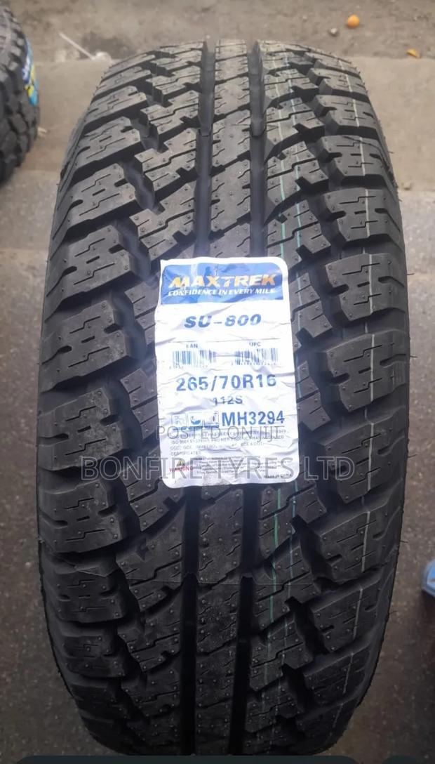265/70r16 Maxtrek Tire