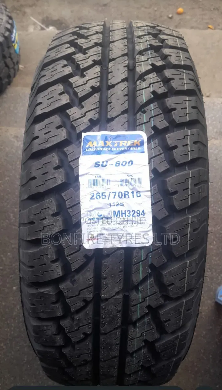 265/70r16 Maxtrek Tire