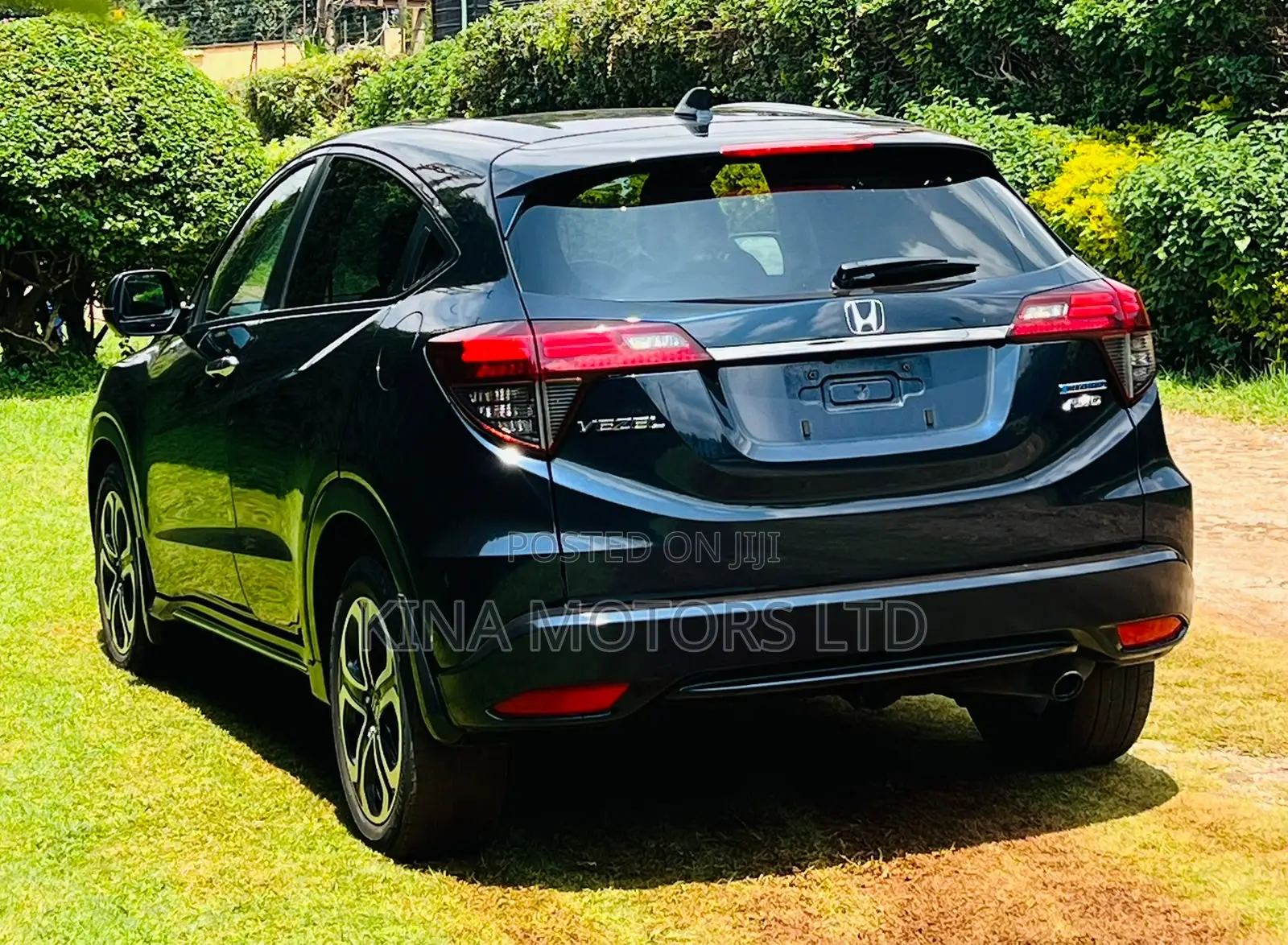 Honda Vezel 1.5 Hybrid 4WD 2019 Blue