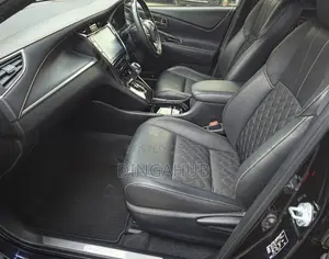Toyota Harrier 2.0 2019 Black