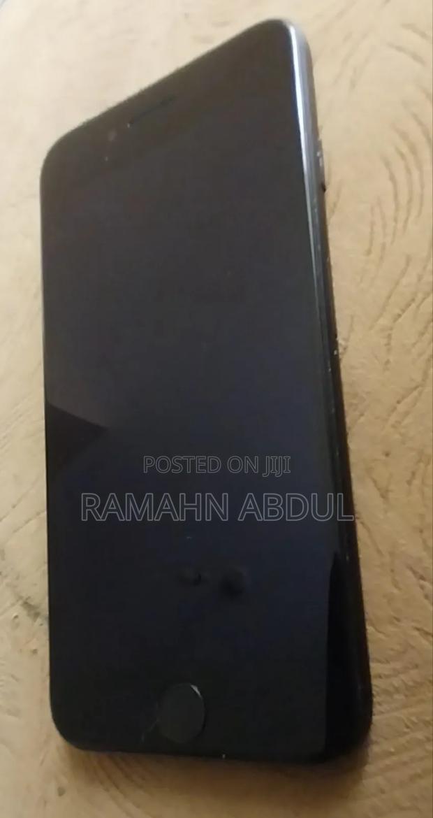 Apple iPhone 7 32 GB Black - thumbnail 2