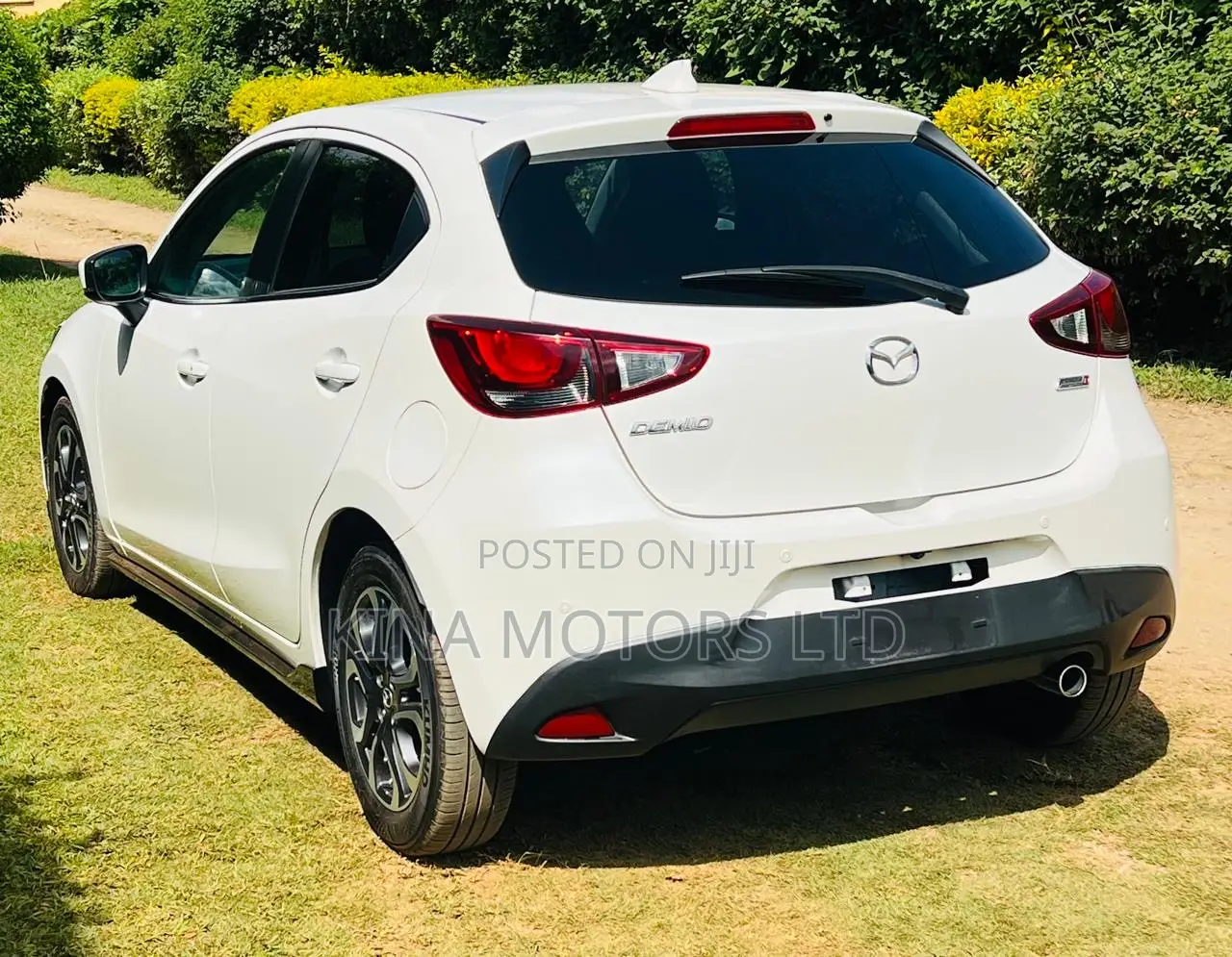Mazda Demio 2019 Off white