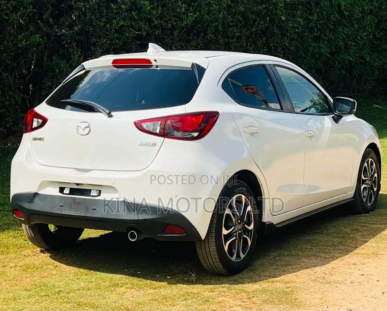 Mazda Demio 2019 Off white