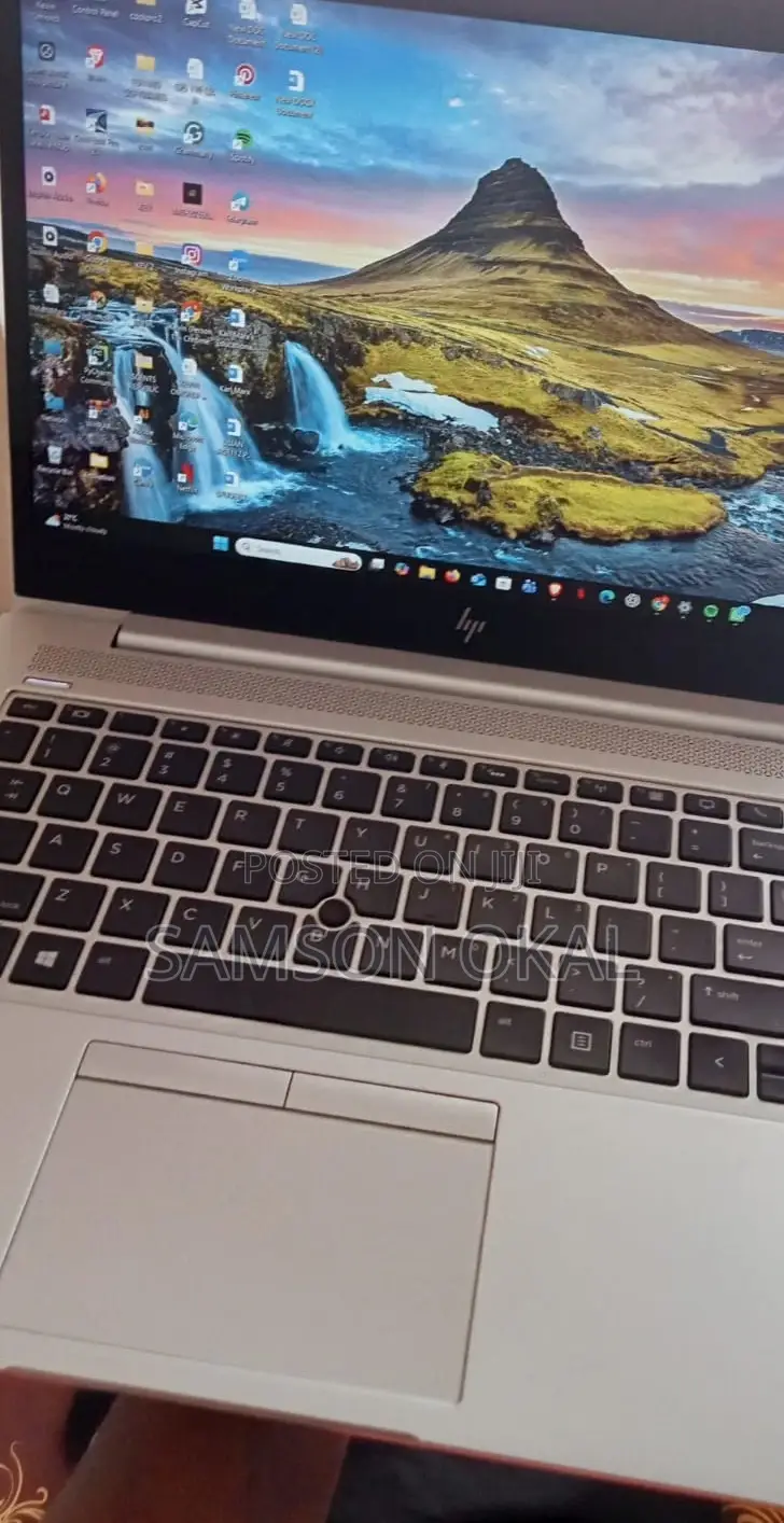 Desktop Computer HP 16GB AMD Ryzen 7 SSD 256GB