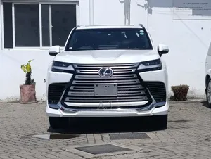 Lexus LX 2022 White