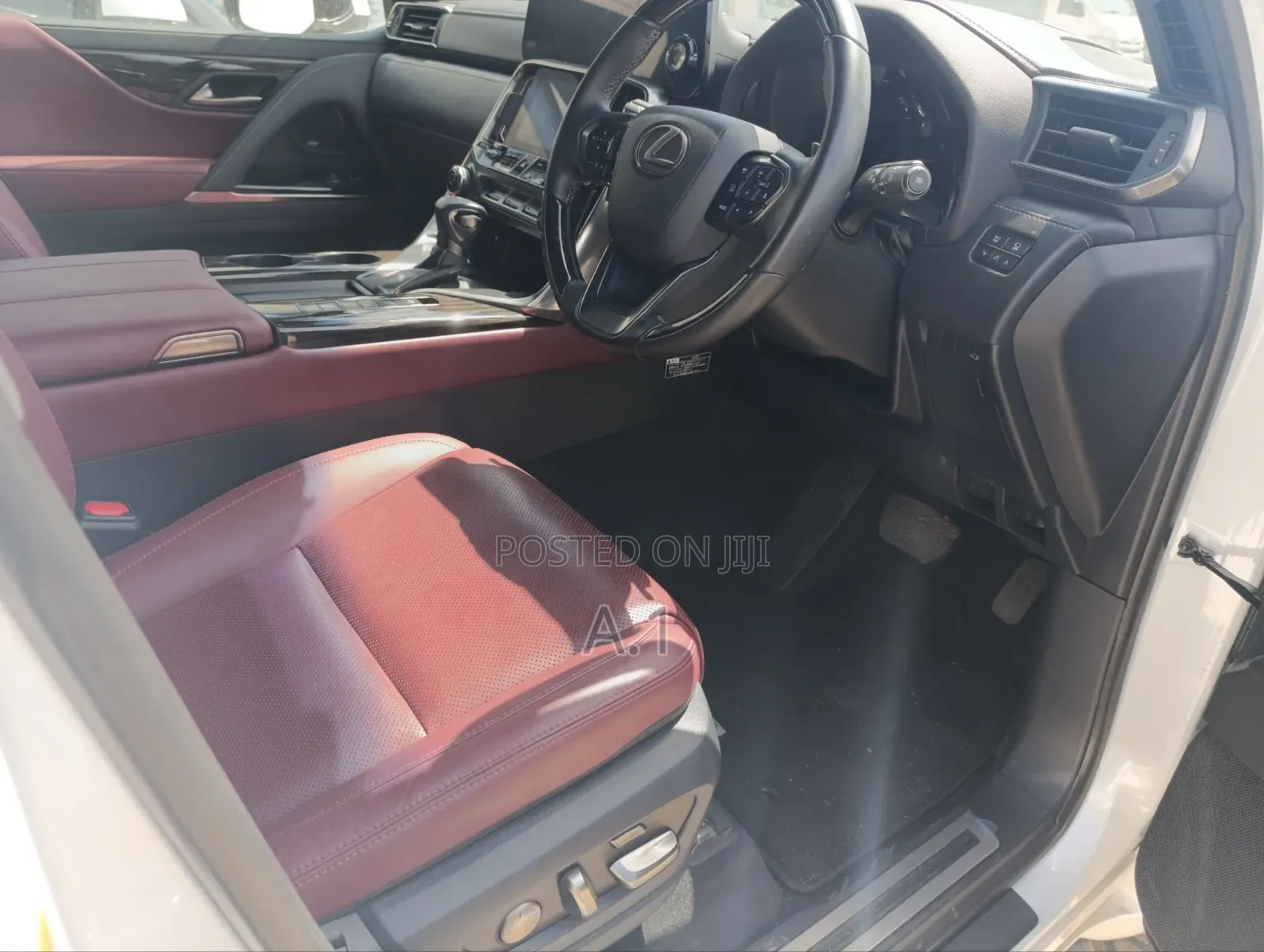 Lexus LX 2022 White