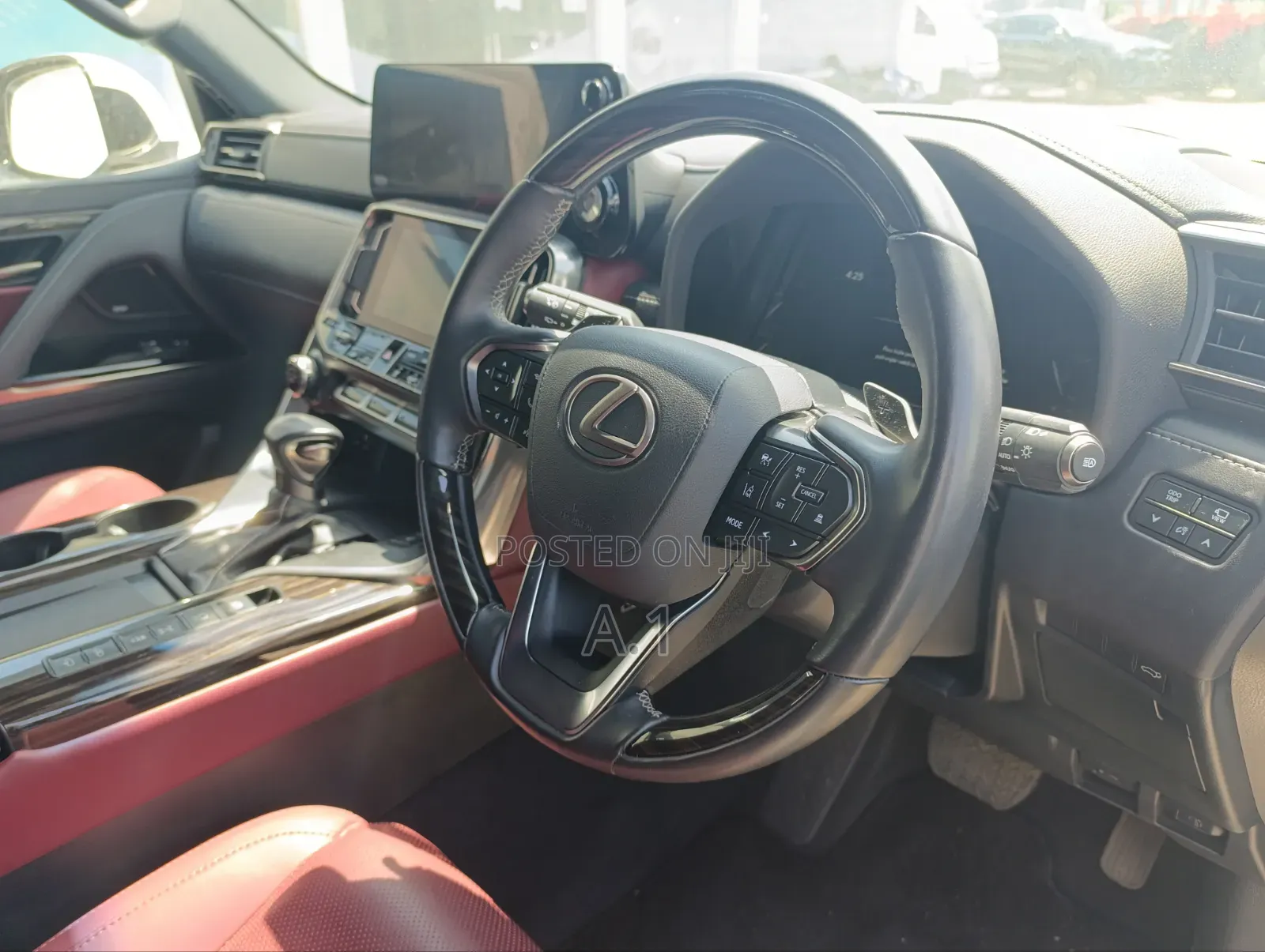 Lexus LX 2022 White