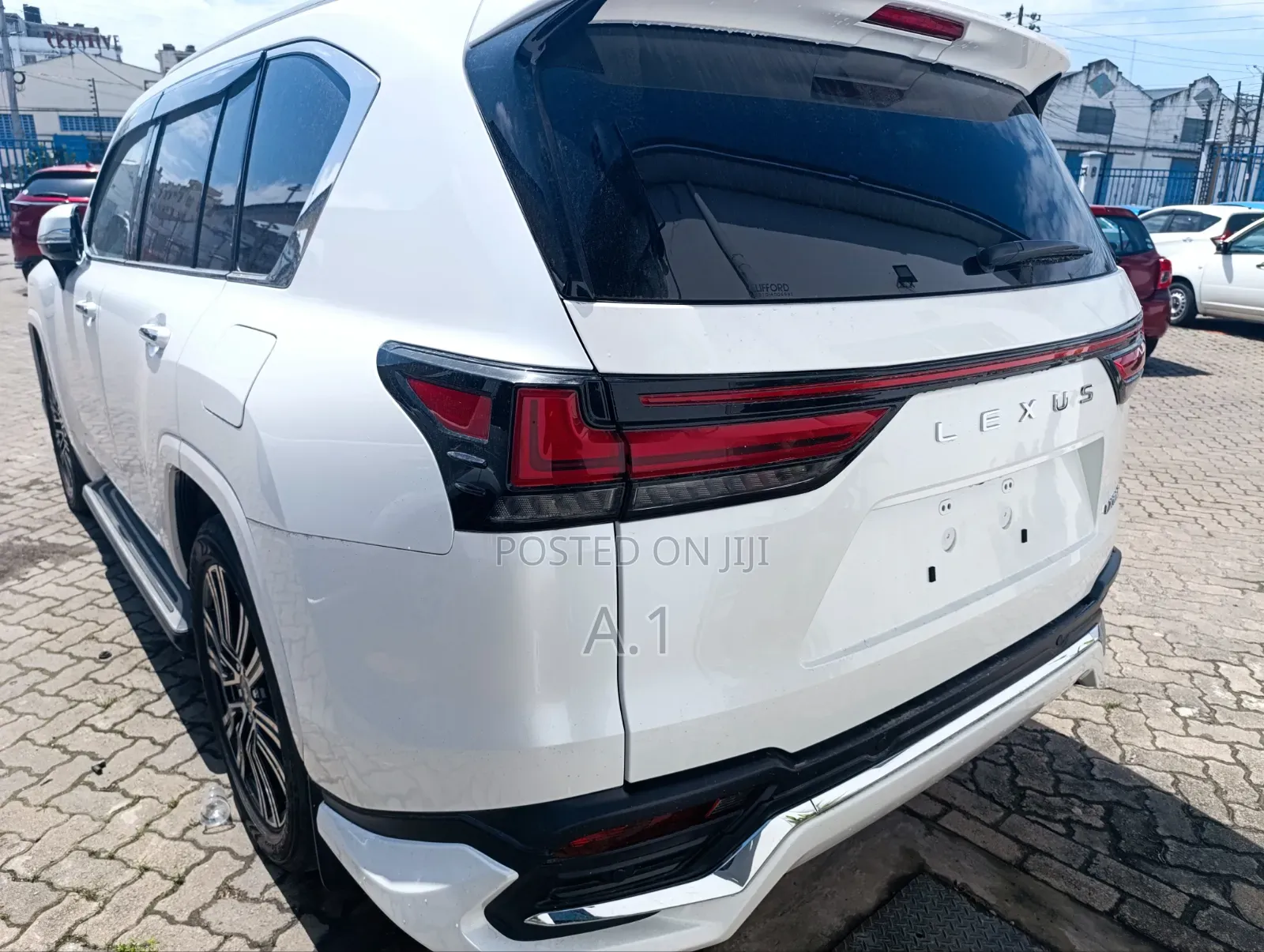 Lexus LX 2022 White