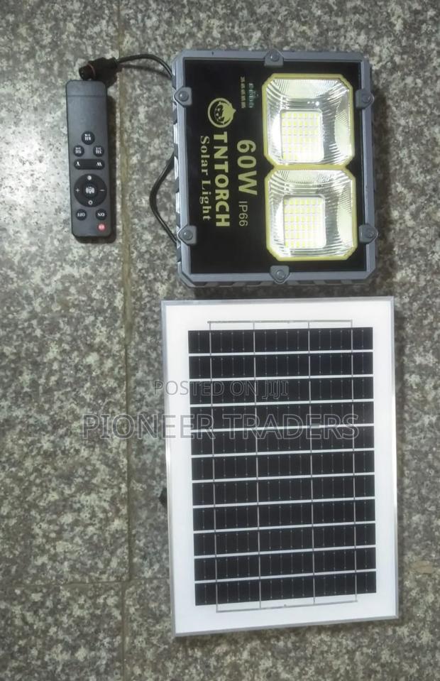 TNT Torch Solar 60 W - main view