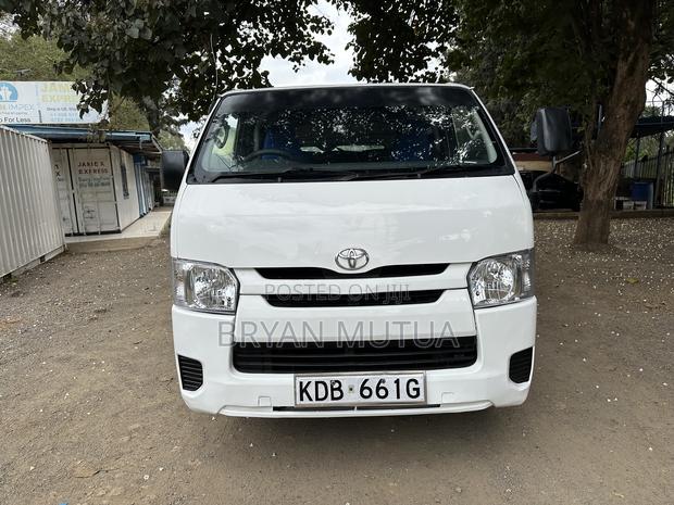 Toyota HiAce 2014 White - thumbnail 2