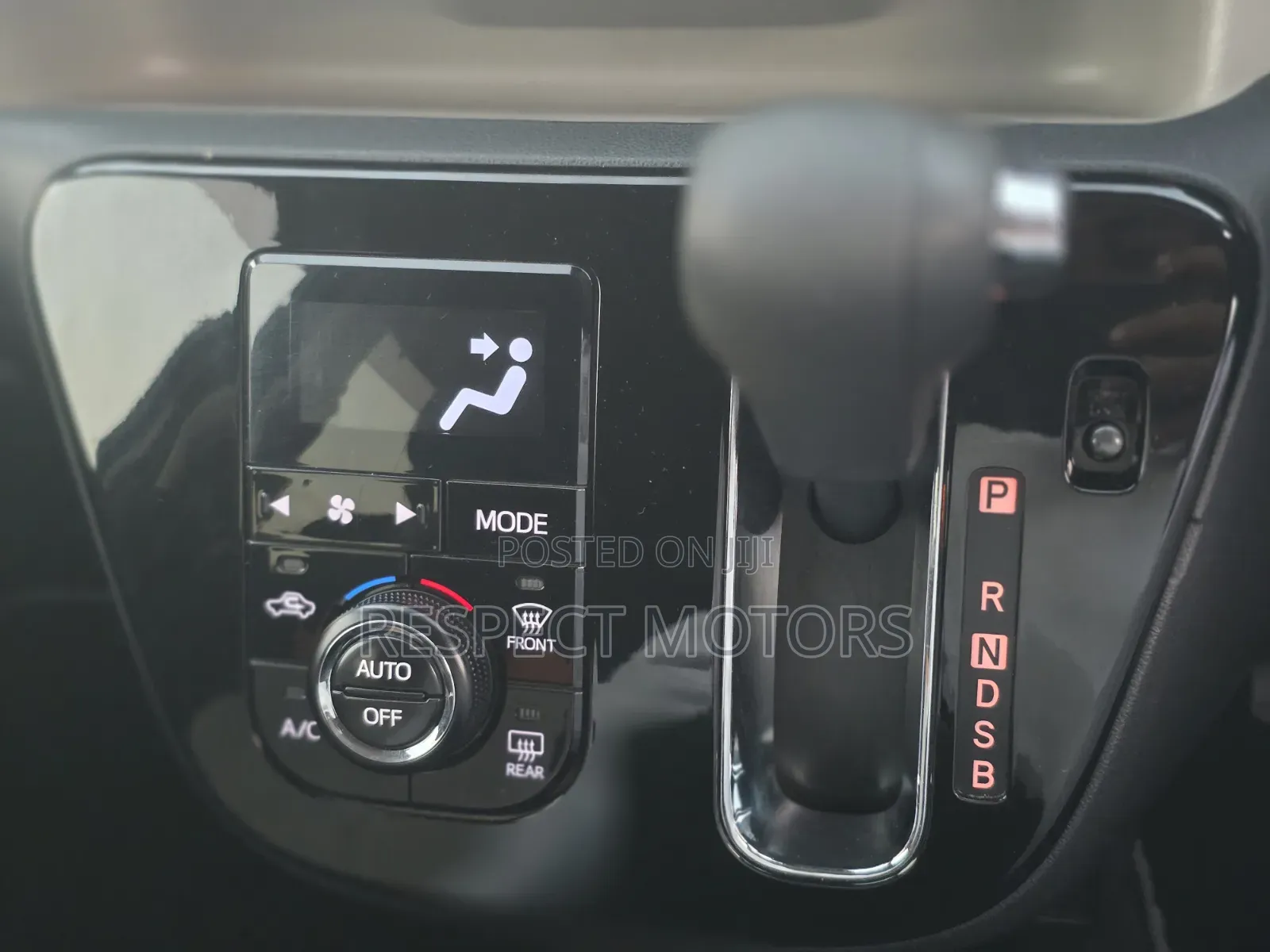Toyota Passo 2019 Beige