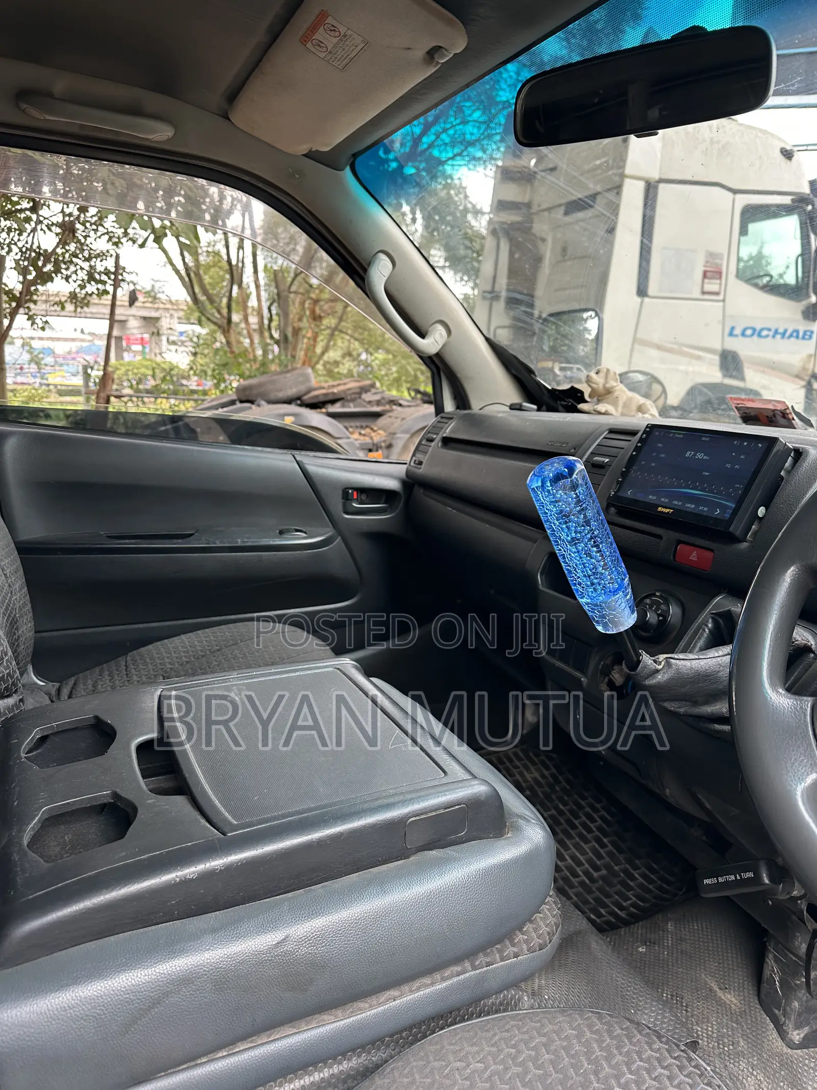 Toyota HiAce 2015 White