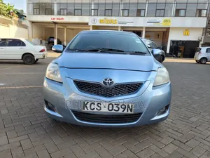 Toyota Belta 2011 Blue