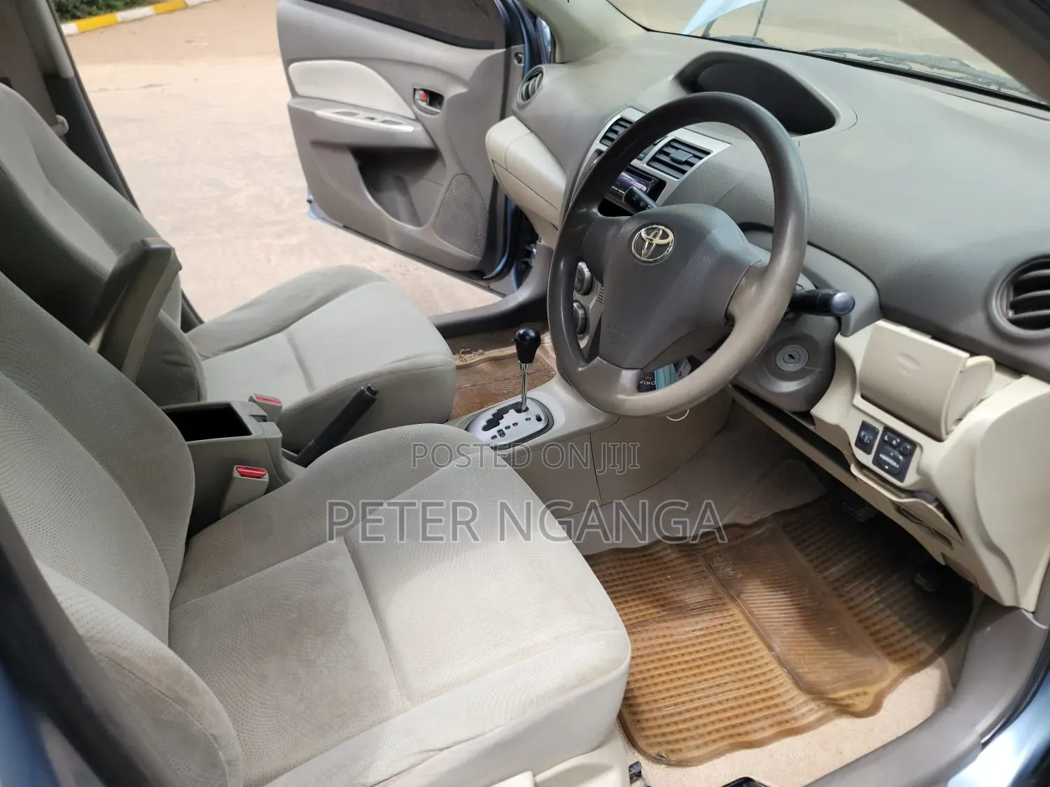 Toyota Belta 2011 Blue