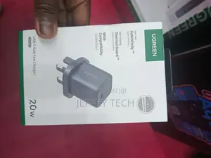 Ugreen 20w Usb-C Gan Fast Charger Featuring a Uk Plug.