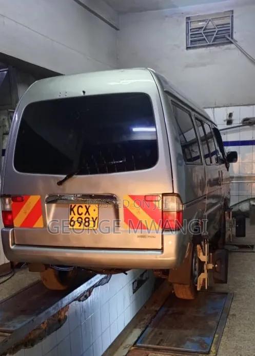 Mazda Bongo 2013 Grey - thumbnail 4