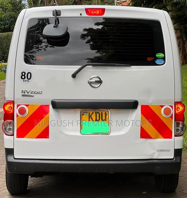 Nissan NV200 2019 White - thumbnail 3