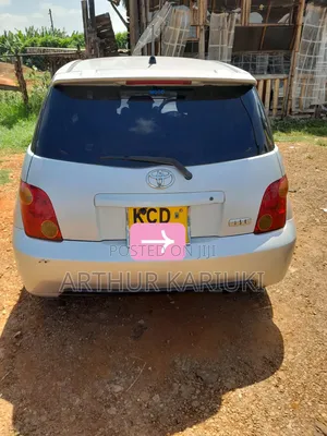 Toyota IST 2008 Silver
