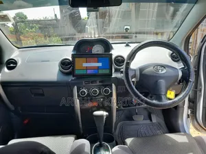 Toyota IST 2008 Silver