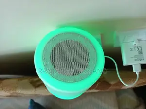 Ai Intelligent Bluetooth Speaker Lamp (7 Colour Lighting)