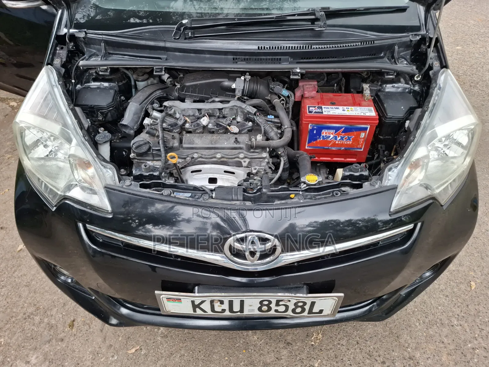 Toyota Ractis 2012 Black