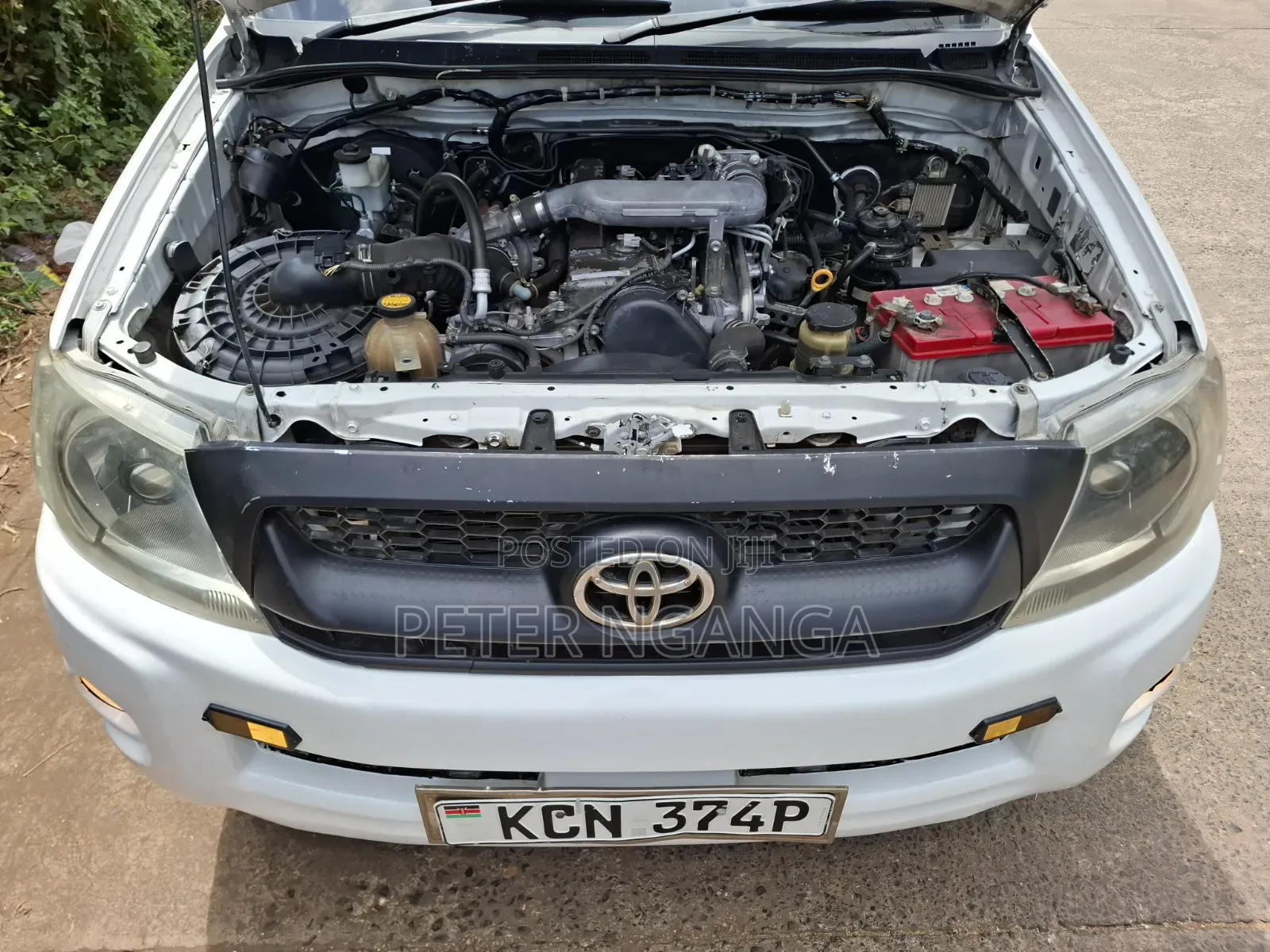 Toyota Hilux 2011 Off white