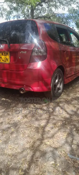 Honda Fit 2003 Red