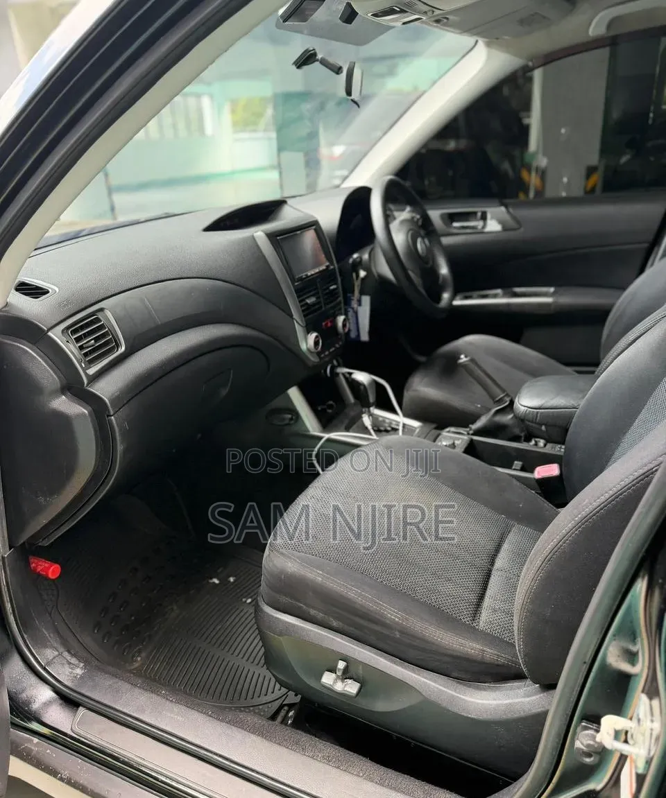 Subaru Forester 2.0D X 2011 Black
