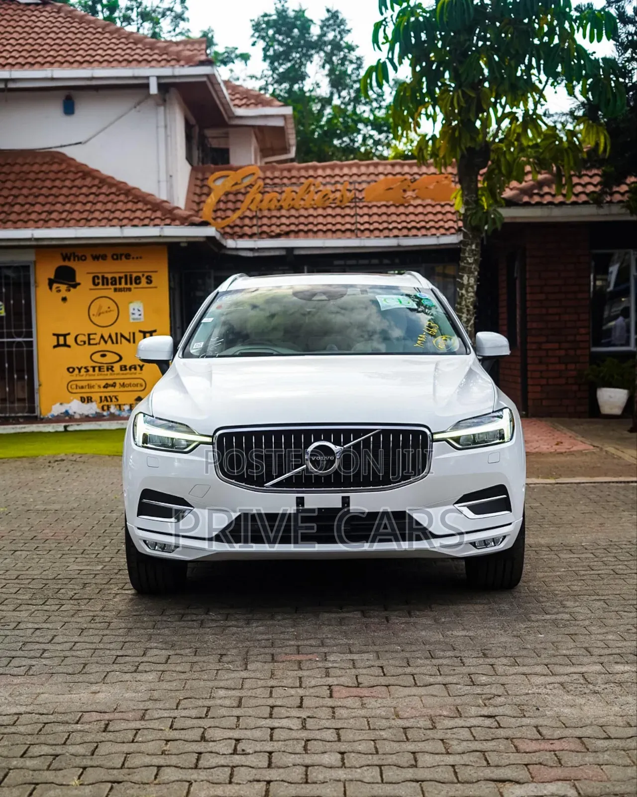 Volvo XC60 2019 White