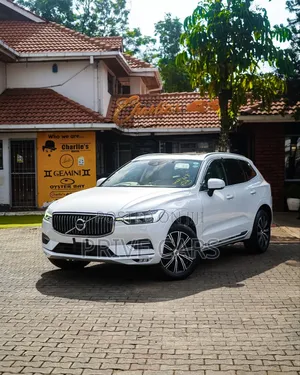 Volvo XC60 2019 White